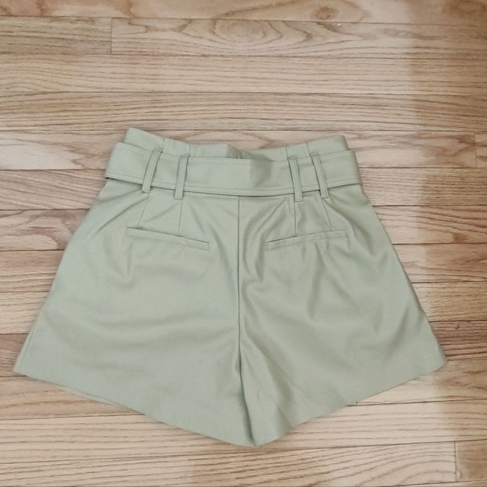 Truth by Republic pleated faux leather shorts - feels real!!! 2 XS - Picture 8 of 9